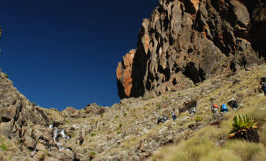 4-Day Mount Kenya Sirimon Route Trek to Point Lenana