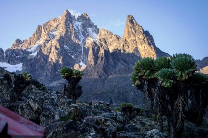 5-Day Mount Kenya Sirimon Route Trek (Extended Acclimatization)