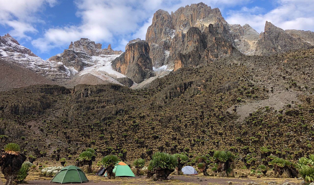 Mount Kenya trekking Chogoria - Point Lenana - Mount Kenya Climbing, trekking Mount Kenya